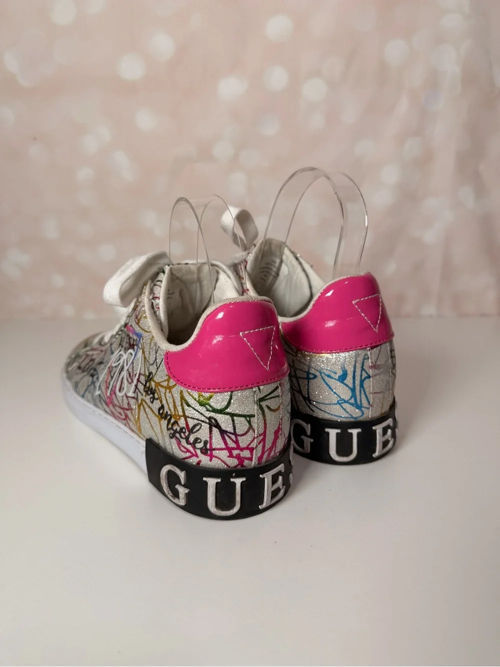 GUESS Fashion Sneaker White Graffiti Print